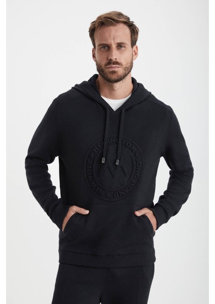 M Logolu Kapüşonlu Siyah Hoody indirimleri