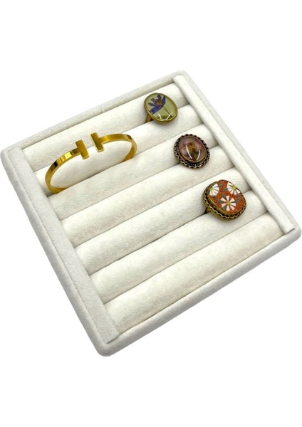 Bej Kare Rulo Yüzük ve Kelepçe Standı, Şık ve Kullanışlı Aksesuar Düzenleyici