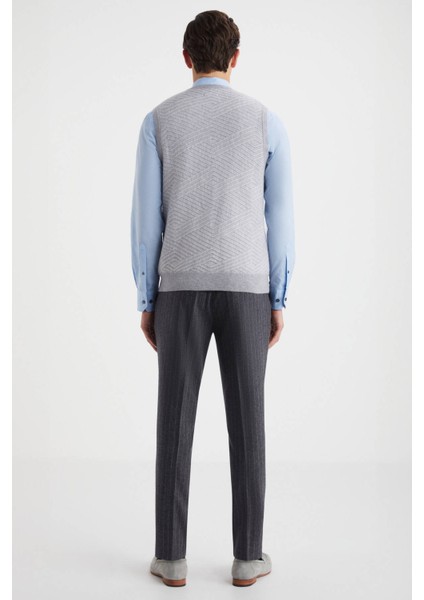 Çizgi Desenli Açık Gri Lambswool Yün Triko Süveter fırsatları