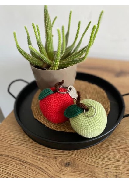 Elma Örgü Anahtarlık