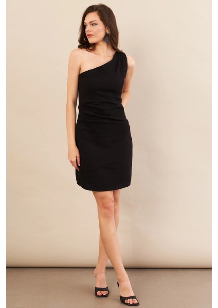 Kadın Siyah Tek Omuz Astarlı Mini Keten Elbise AYD416 fiyatları