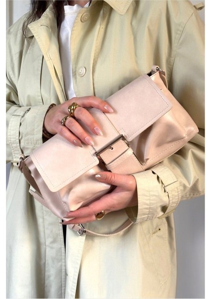 Bej Suni Deri Vintage Tarz Omuz Çantası Toka Detaylı indirimleri