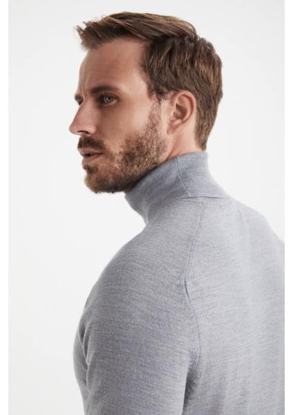 Açık Gri Boğazlı Slim Fit Merino Yün Triko modelleri