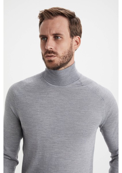 Açık Gri Boğazlı Slim Fit Merino Yün Triko indirimleri