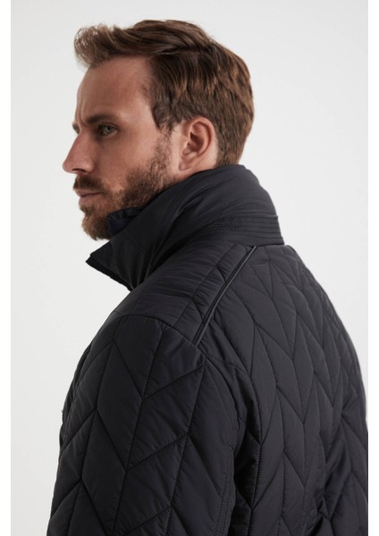 Kaz Tüyü Dolgulu Lacivert-Siyah Çift Taraflı Mont modelleri