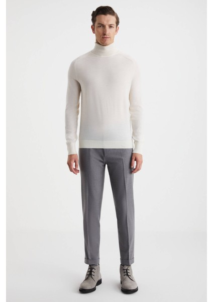 Ekru Boğazlı Slim Fit Merino Yün Triko fiyatları