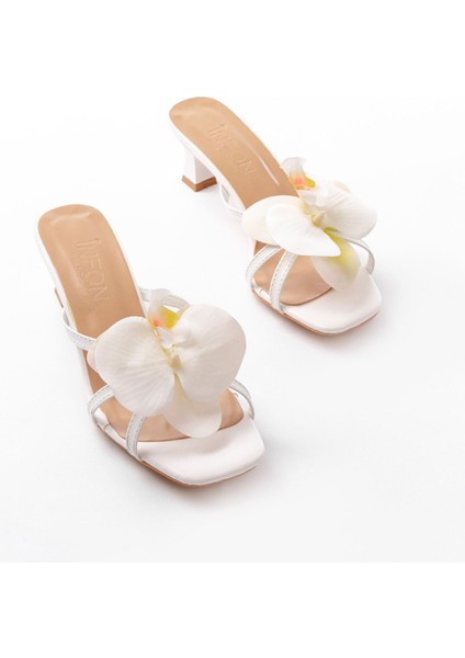 S-622 Beyaz Orkide Detaylı Ince Topuklu Kadın Terlik modelleri