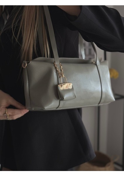 Çağla Yeşili Kadın Deri Omuz Çantası, Şık ve Kullanışlı Tasarım fiyatları