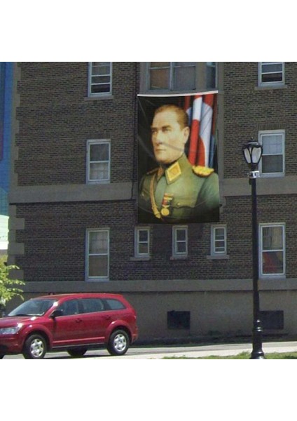 Üniformalı Gazi Mustafa Kemal Atatürk Poster Cephe Bayrak - 300X450CM