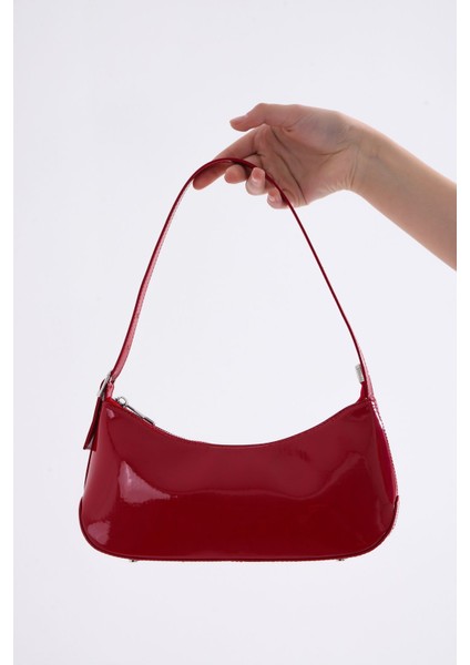 Kırmızı Rugan Suni Deri Omuz Çantası, Şık ve Hafif Tasarım fiyatları