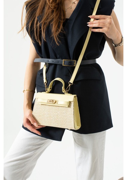 Şık Hasır Sarı Kadın El ve Omuz Çantası, Günlük ve Davet Şıklığı Için Ideal