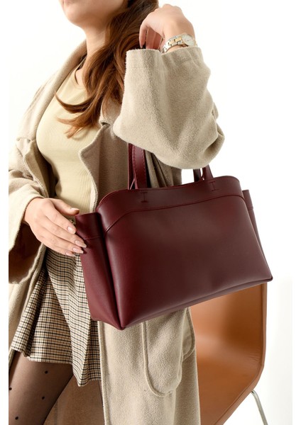 Şık ve Kaliteli Kadın Omuz Çantası, Yavrulu Tasarımıyla Modern Tarzınıza Uyum Sağlar modelleri