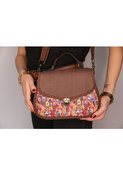 Etnik Tarz Kilim Desenli Omuz Askılı Çok Cebli Fermuarlı Çanta modelleri
