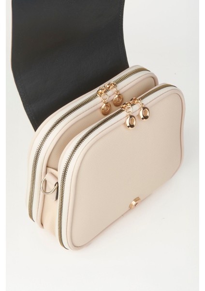 Şık Kadın Krem 4 Cepli Kapaklı Kolon Askılı Fermuar ve Çıt Çıt Kapama Çanta indirimleri