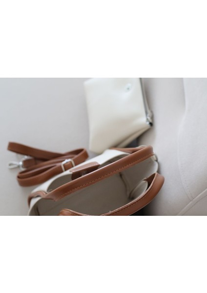 Şık Kadın Küçük Çapraz Askılı ve El Çantası, Deri Görünümlü, Beyaz Renk indirimleri