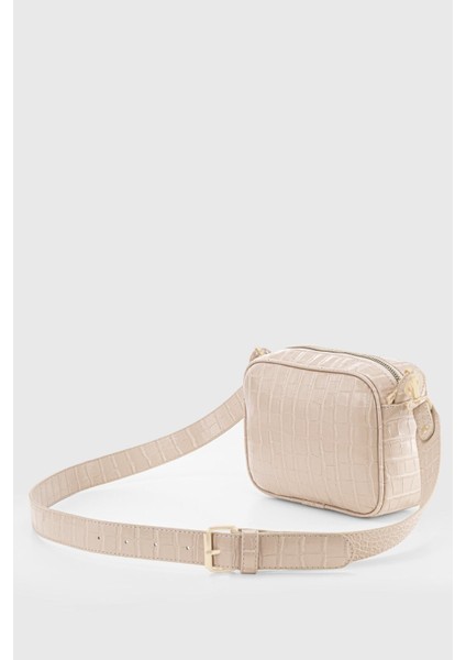 Kadın Krem Timsah Derisi Görünümlü Çapraz Çanta, Şık ve Modern Tasarım modelleri