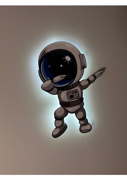 Renkli Ahşap Astronot Çocuk Odası Gece Lambası 25X33 cm modelleri