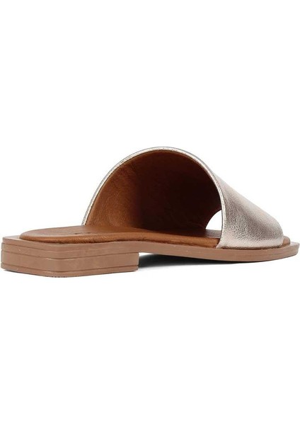 Kadın Altın Deri Terlik