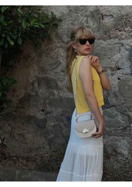 Şık Bej El ve Omuz Çantası, Keten ve Deri Detaylı, Zarif Tasarım modelleri