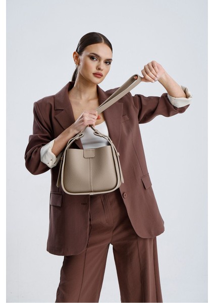 Kadın Renkli Suni Deri Mıknatıs Kapamalı Makyaj Çantası Omuz Çantası