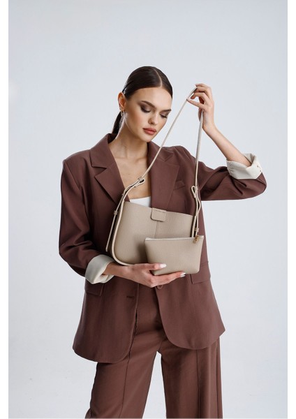 Kadın Renkli Suni Deri Mıknatıs Kapamalı Makyaj Çantası Omuz Çantası modelleri