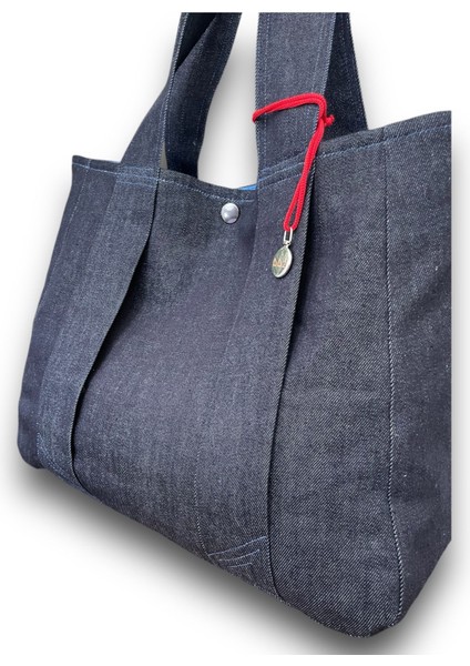 Şık Lacivert Kadın Çanta, Hafif ve Kullanışlı Günlük Moda Aksesuarı fiyatları