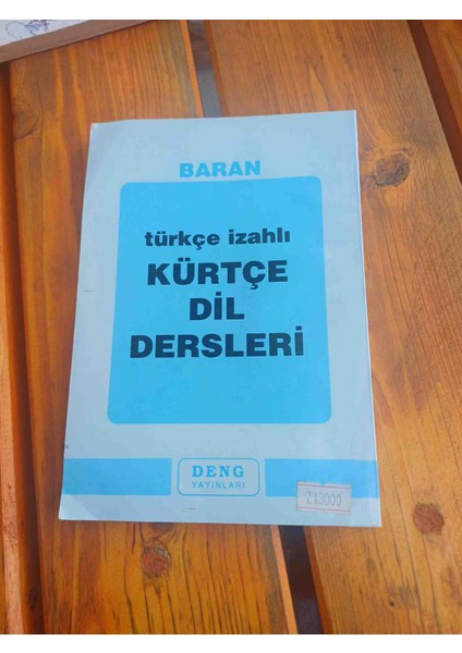 Baran Tarafından Yazılmış, Wesanen Deng Tarafından Yayımlanan Dersên Zmanê Kurdî Adlı Kürtçe Dil Kitabı. Dersen Zmane Kurdı. Baran 1991 Basim 162 Sayfa Bazi Sayfalarda Alti Cizili Satirlar modelleri