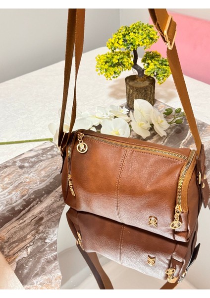 Taba 3 Bölmeli Yumuşak Deri Kol Çantası, Ayarlanabilir ve Şık Tasarım fırsatları