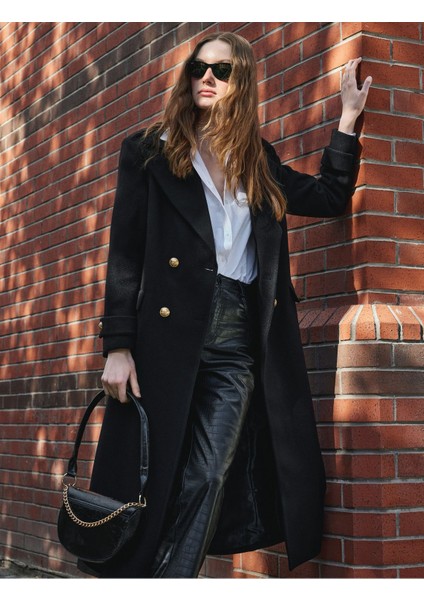 Siyah Suni Deri Omuz Çantası, Zincir Detaylı, Şık ve Kullanışlı Tasarım fiyatları