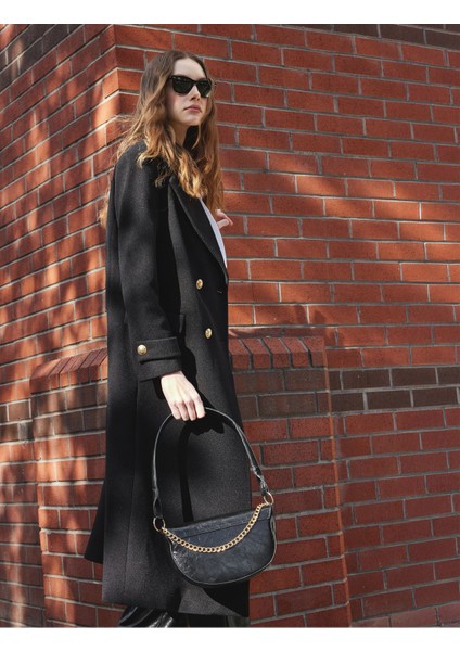 Siyah Suni Deri Omuz Çantası, Zincir Detaylı, Şık ve Kullanışlı Tasarım modelleri