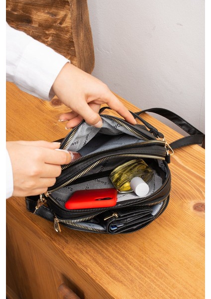 Kadın Siyah 4 Bölmeli Kapitone Deri Çapraz Askılı Omuz Çanta ve Cüzdan Takımı indirimleri