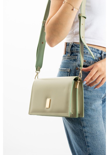 Yeşil 2 Bölmeli Çapraz Askılı Ayarlanabilir Omuz Çantası modelleri