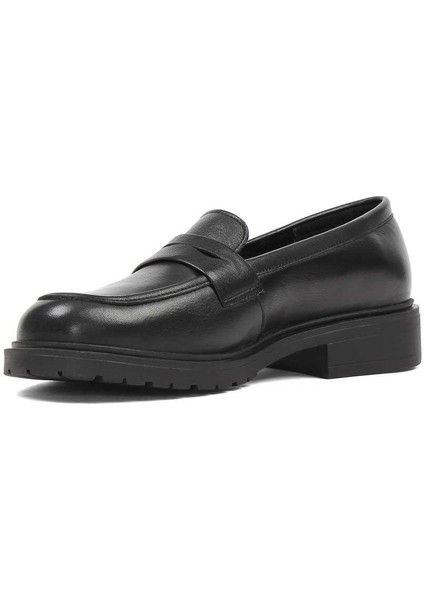 Kadın Siyah Deri Loafer fırsatları