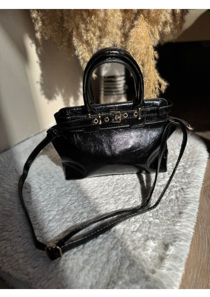 Şık ve Kullanışlı Siyah Günlük Taşıma Çantası