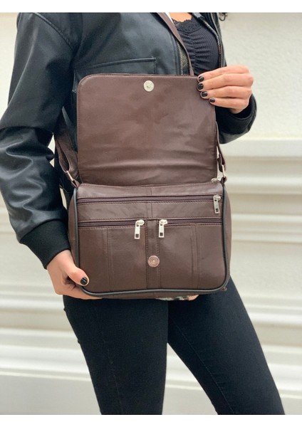 Kadın Orta Boy Kahverengi Deri Omuz Çantası 25X21X7 cm modelleri
