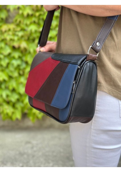 Renkli Hakiki Deri Orta Boy Çapraz Kadın Çantası 25X21X7 cm modelleri