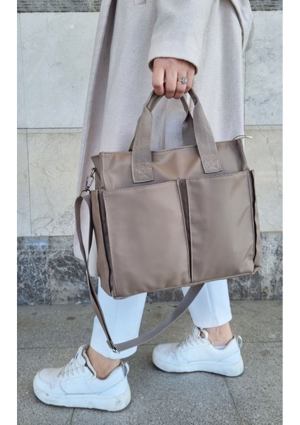 Kadın Orta Büyüklükte Kahverengi El ve Omuz Çantası