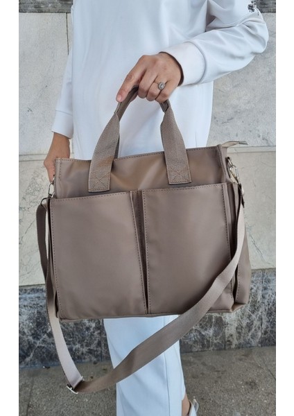 Kadın Orta Büyüklükte Kahverengi El ve Omuz Çantası indirimleri