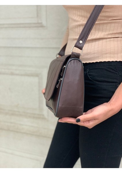 Kadın Omuz Çantası, Hakiki Deri, Koyu Kahve, Çapraz Askılı, 25X21X7 cm fiyatları