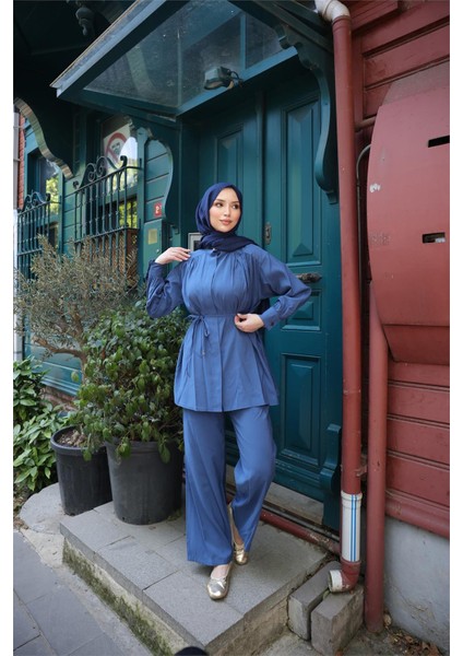 Belden Bağcıklı Büzgülü Kısa Tunik Ikili Tesettür Eşofman Takımı - (38-46) - 71298 - Indigo modelleri