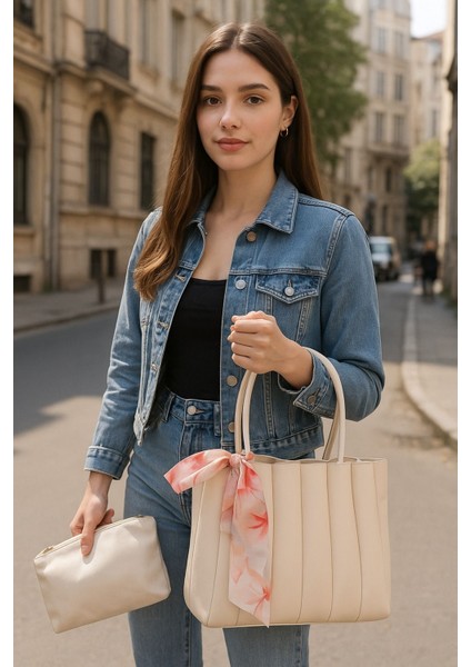 Krem Omuz Çantası ve Mini Uyumlu Set, Şık ve Kullanışlı Çift Seçim