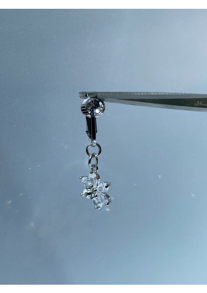 Çelik Göbek Piercing Mıknatıslı Sıkıştırmalı Kullanımlı Çiçek Model