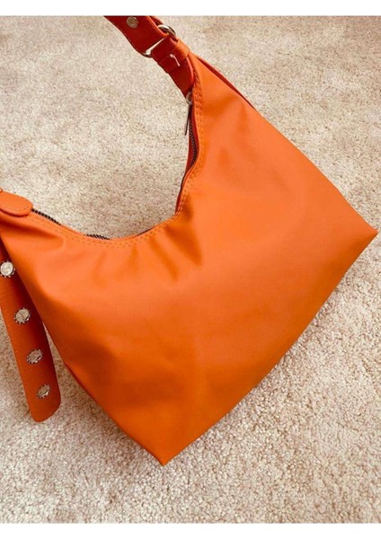 Canlı Turuncu Şık Küçük Çanta, Günlük Kullanım Için Ideal Seçim modelleri