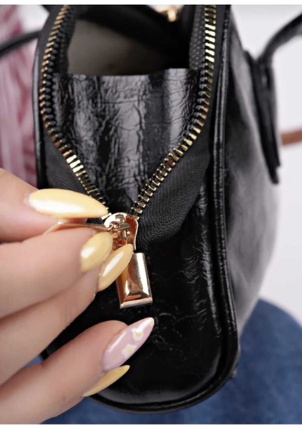 Siyah Uzun Saplı Kadın Omuz ve El Çantası, Şık ve Kullanışlı Tasarım modelleri