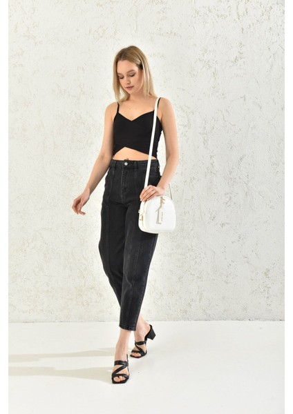 Şık ve Hafif Kadın Çanta, Beyaz Renk, Günlük Kullanım Için Ideal fırsatları