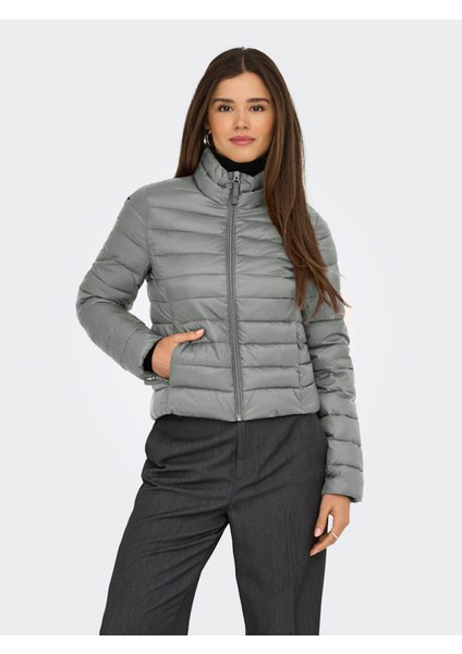 Onltahia Puffer Gri Kadın Mont 15351967 modelleri