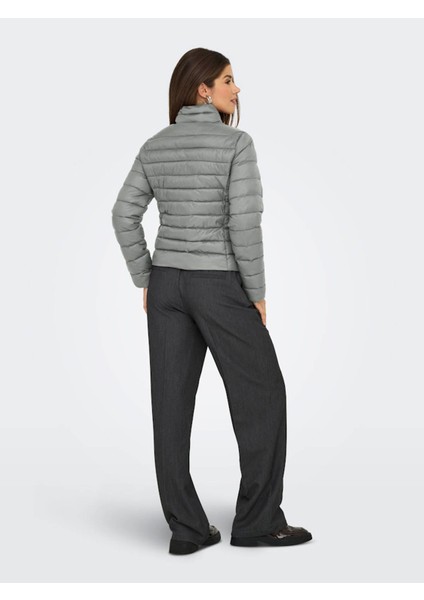 Onltahia Puffer Gri Kadın Mont 15351967 fırsatları