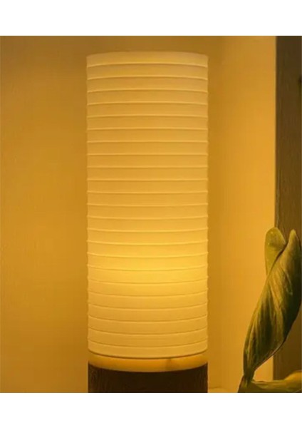 Beyaz Şık Masa Lambası, Şık ve Kullanışlı Ev ve Ofis Aydınlatması modelleri