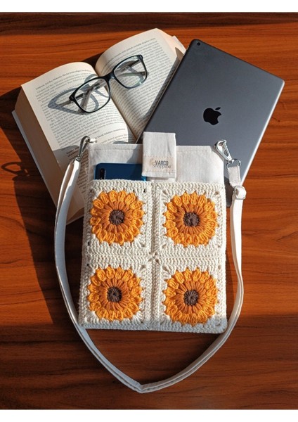 El Yapımı Ayçiçek Desenli Askılı Cepli Kadın Taşıma Çantası
