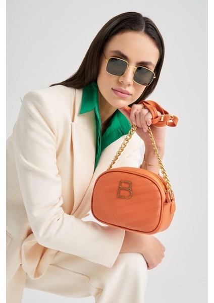 Renkli ve Şık Desenli Kadın El ve Omuz Çantası, Kullanışlı ve Zarif Tasarım